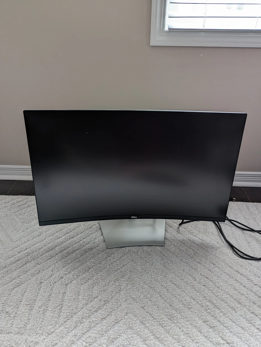 Dell 32 inch Curved 4K UHD Monitor - S3221QS thumbnail