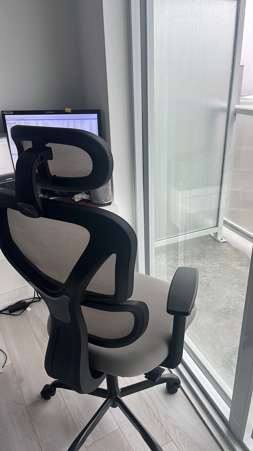 Ergonomic office chair - photo 2