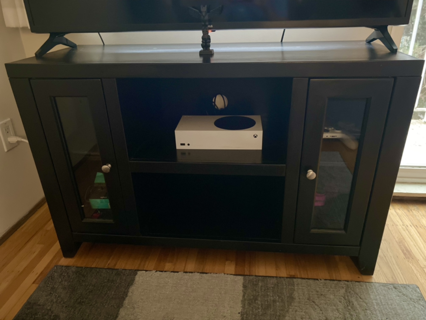 TV Stand - photo 2