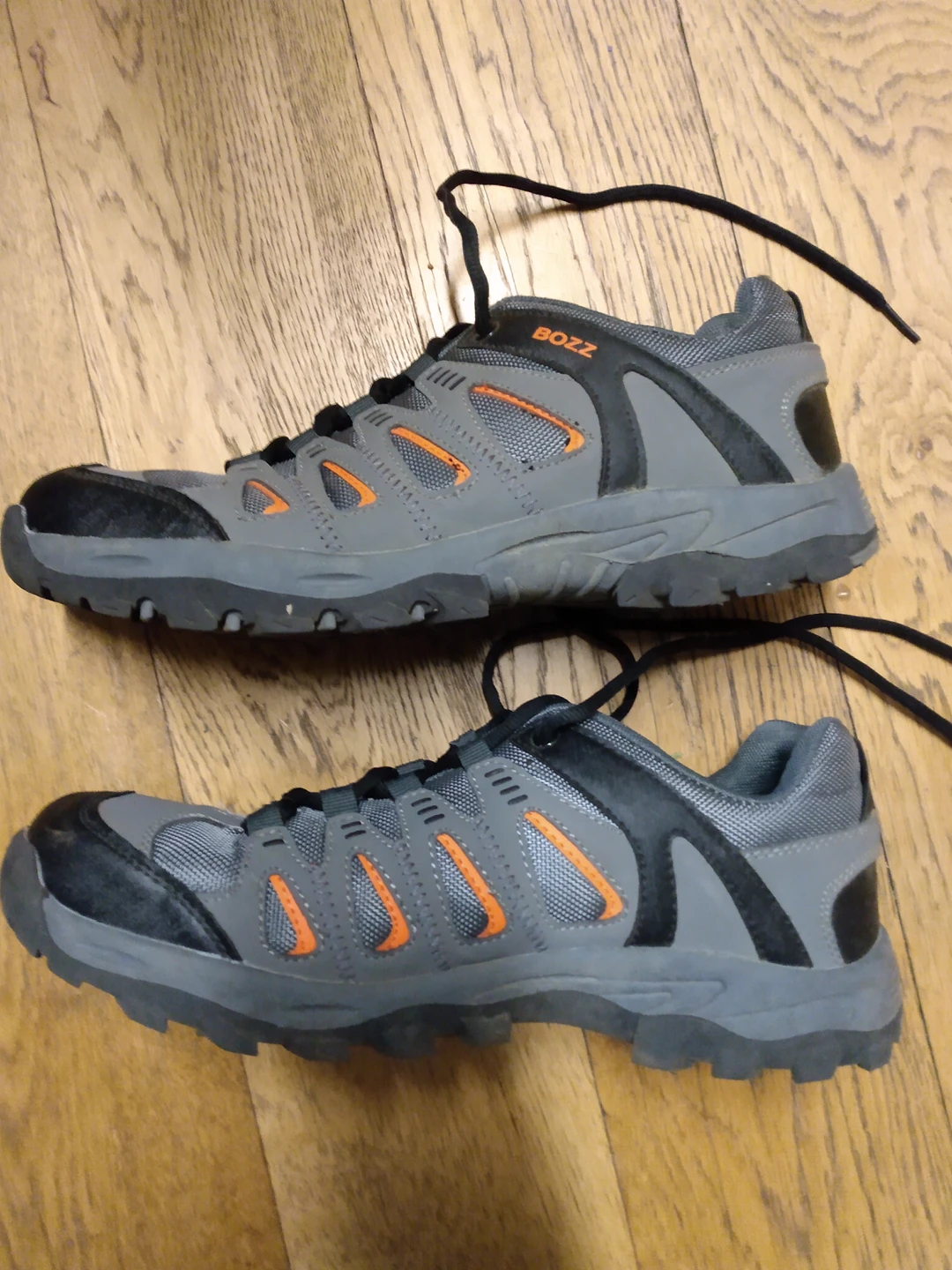 men's hiking shoes image indicator(3)