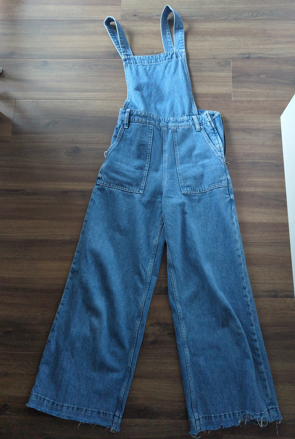 H&M wide leg jumpsuit overalls Size 2 thumbnail