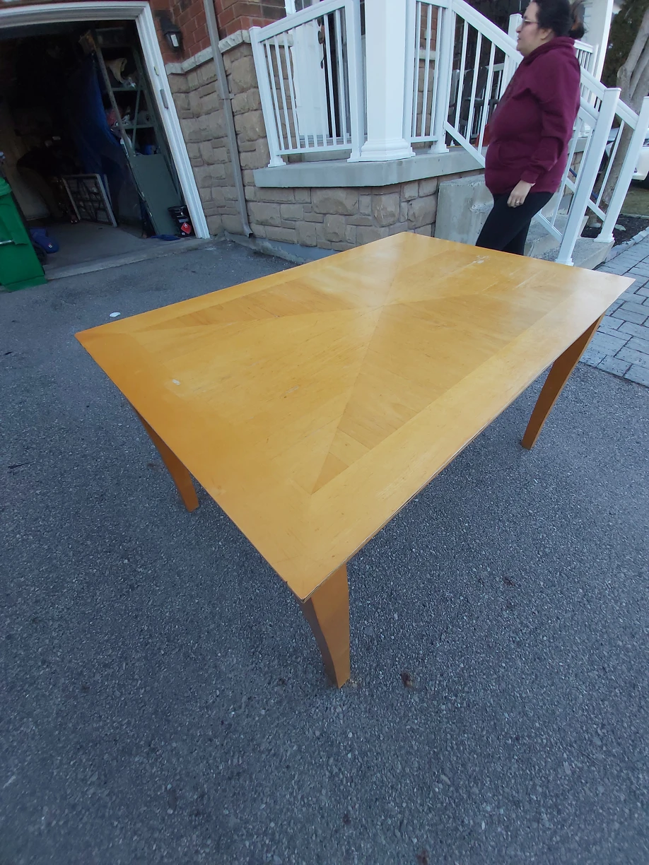 Kitchen table. No chairs - photo 3