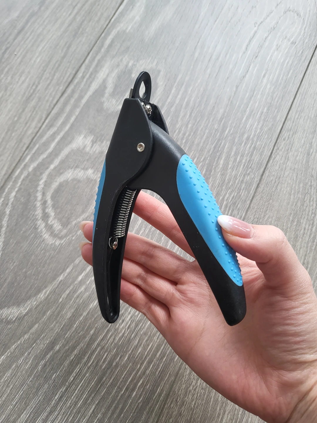 Never-used nail clipper for pets thumbnail