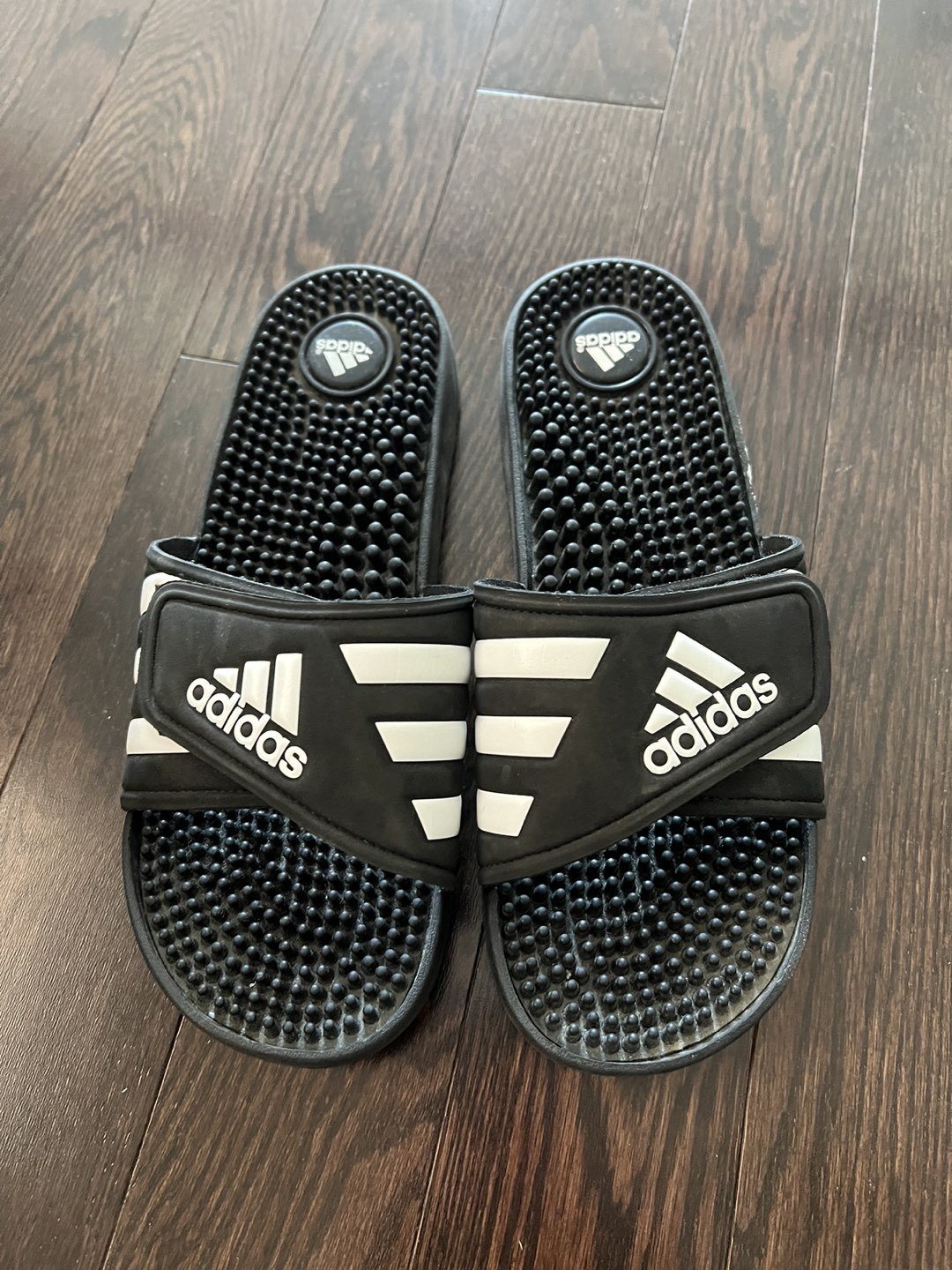 Adidas Slidders image indicator(5)