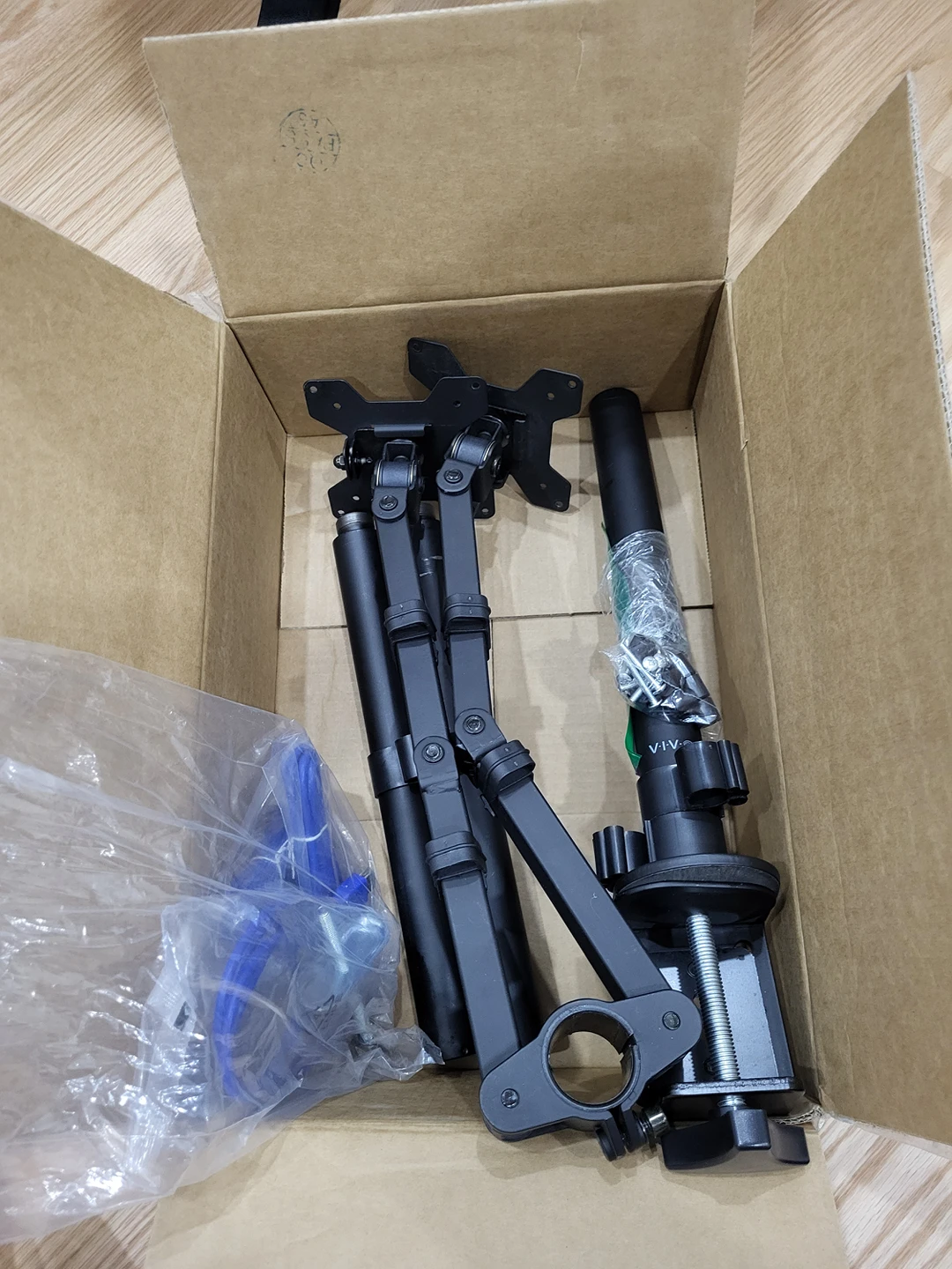 Very tall Dual Monitor Mount - photo 2