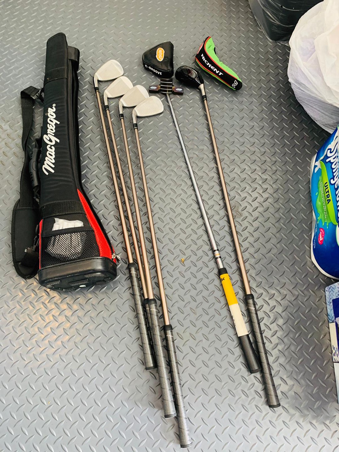 Like new MacGregor ⛳️ Golf set - photo 5