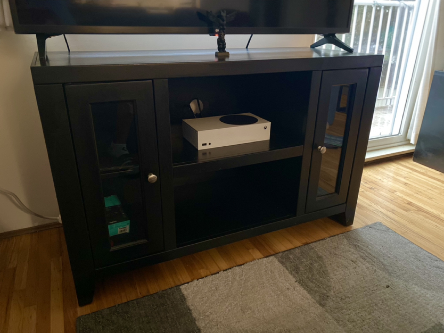 TV Stand - photo 3
