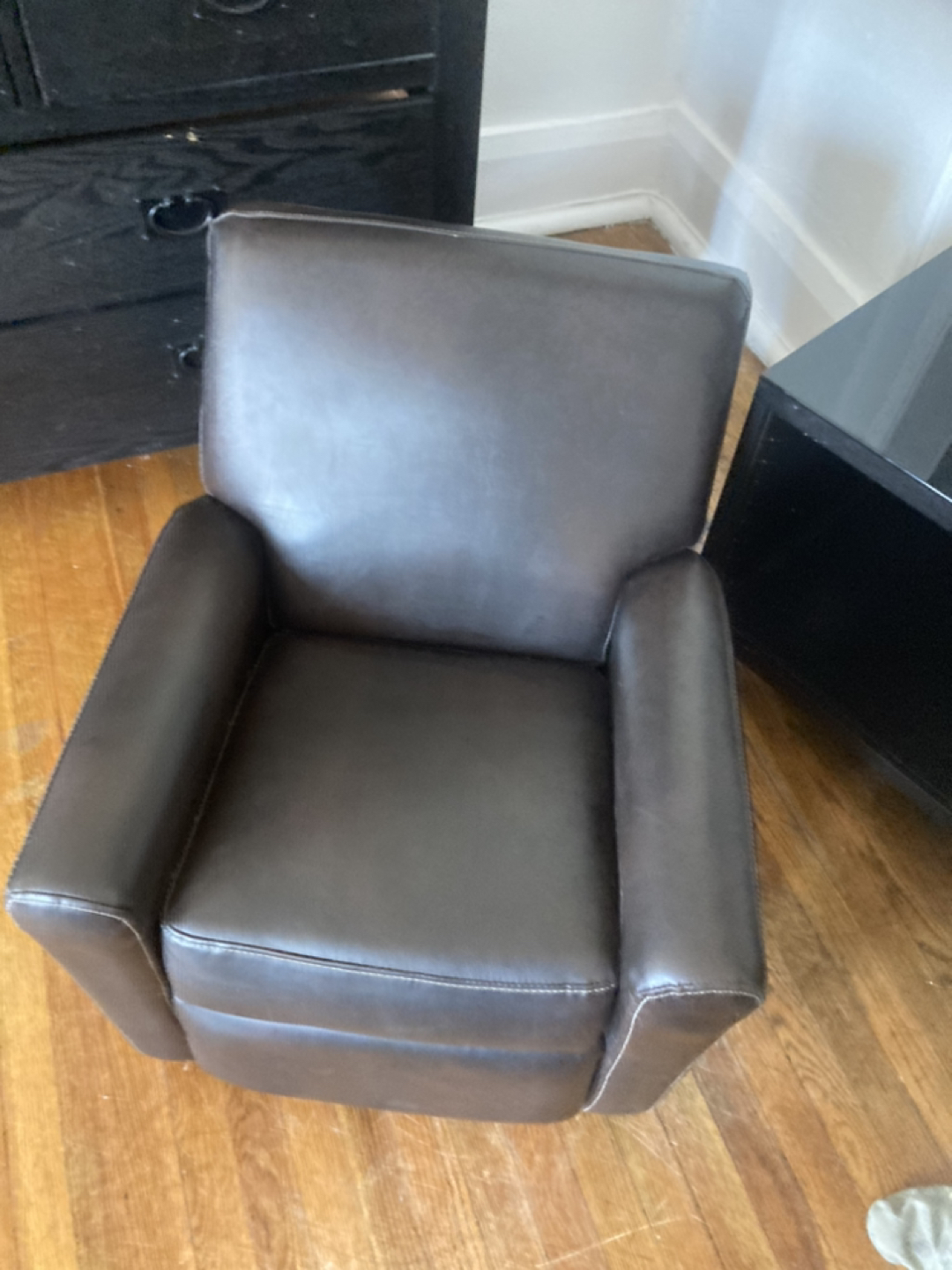 #freecycle kid’s recliner(PPU)