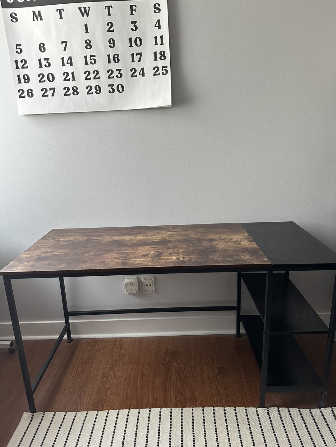 Desk for sale thumbnail