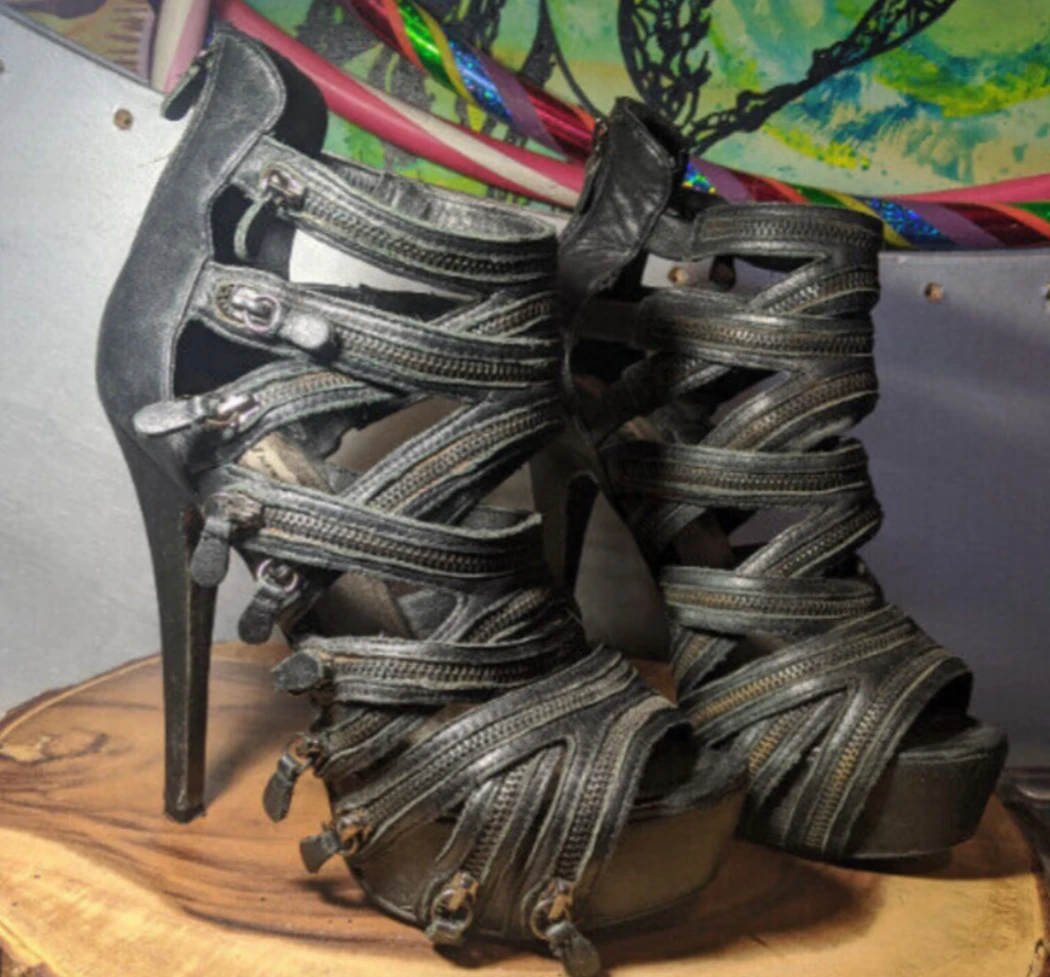 Zippered 6 inch black stillhetto heels 8 image indicator(3)