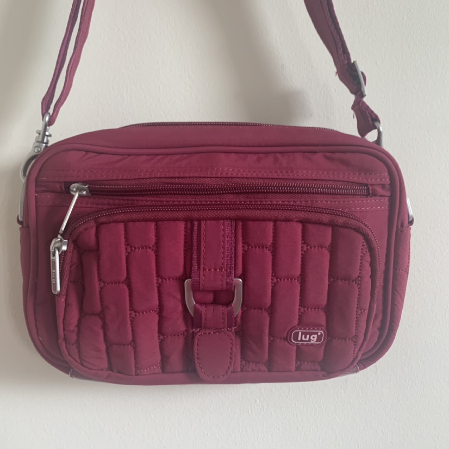 New Lug Crossbody bag- Converts to fanny pack image indicator(6)