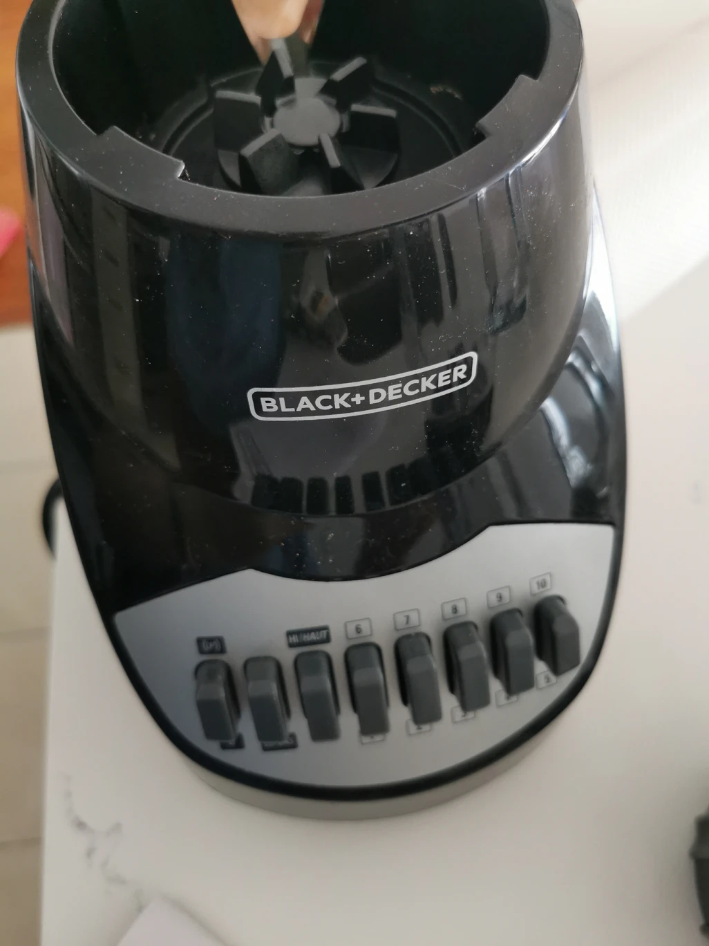Black + Decker 10 speed blender💸 - photo 3
