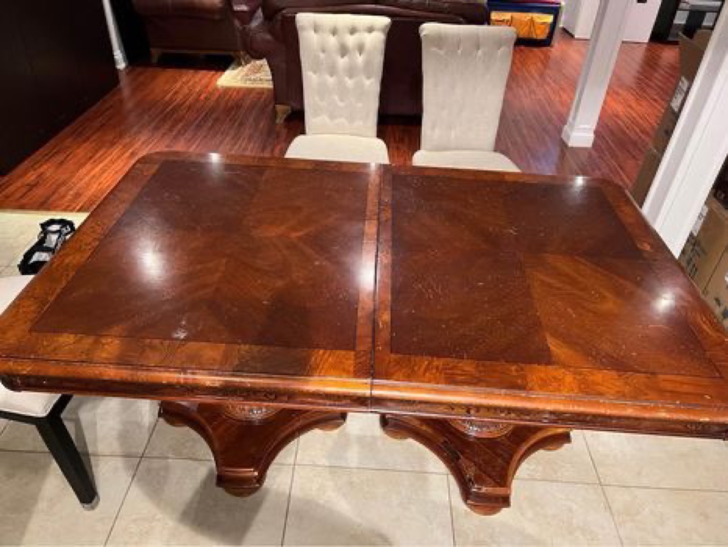 Wood dining table with two table leafs