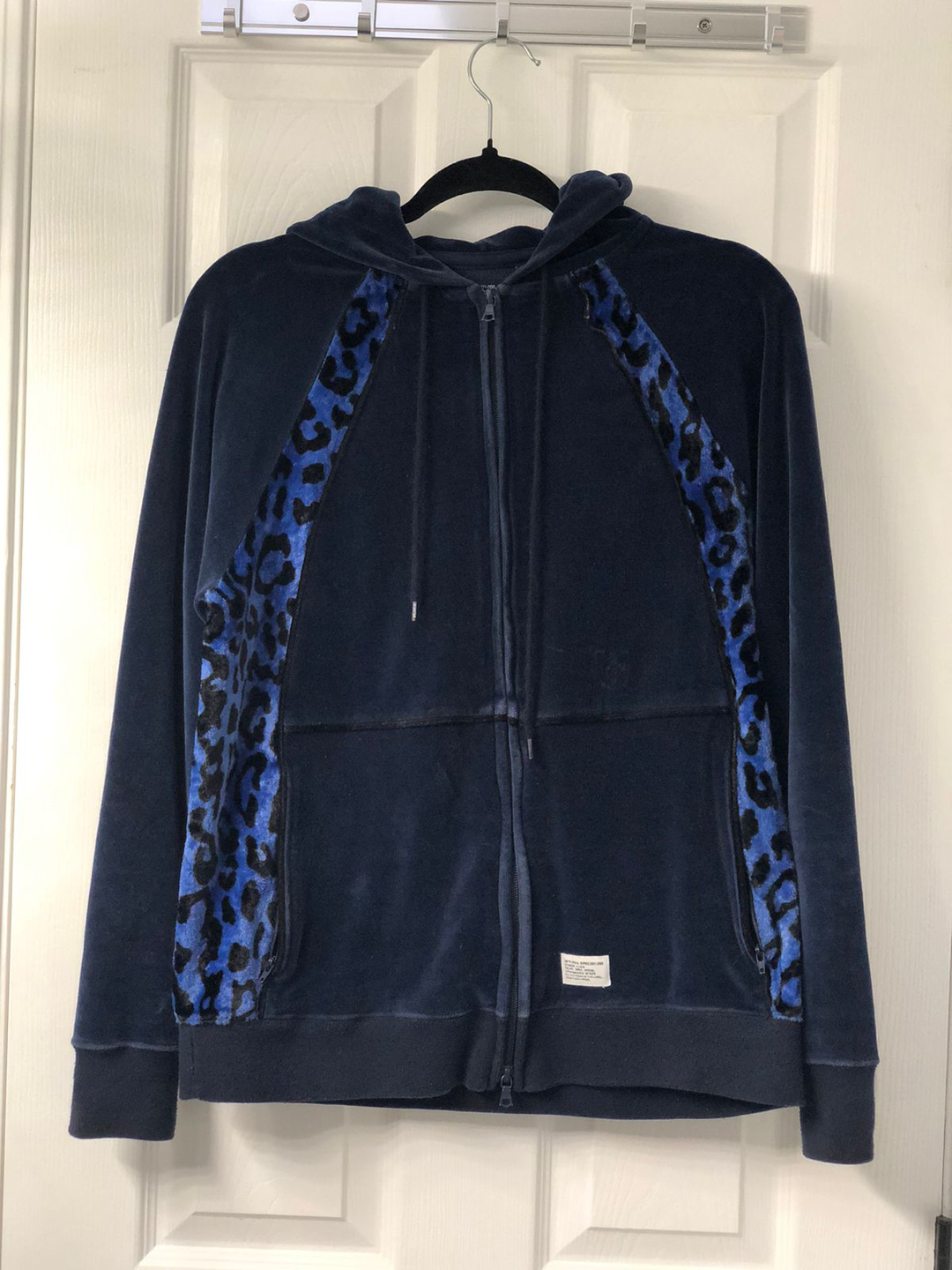 WTAPS, Hoody, animal print, velvet,  Large,1 piece of a 2 set.