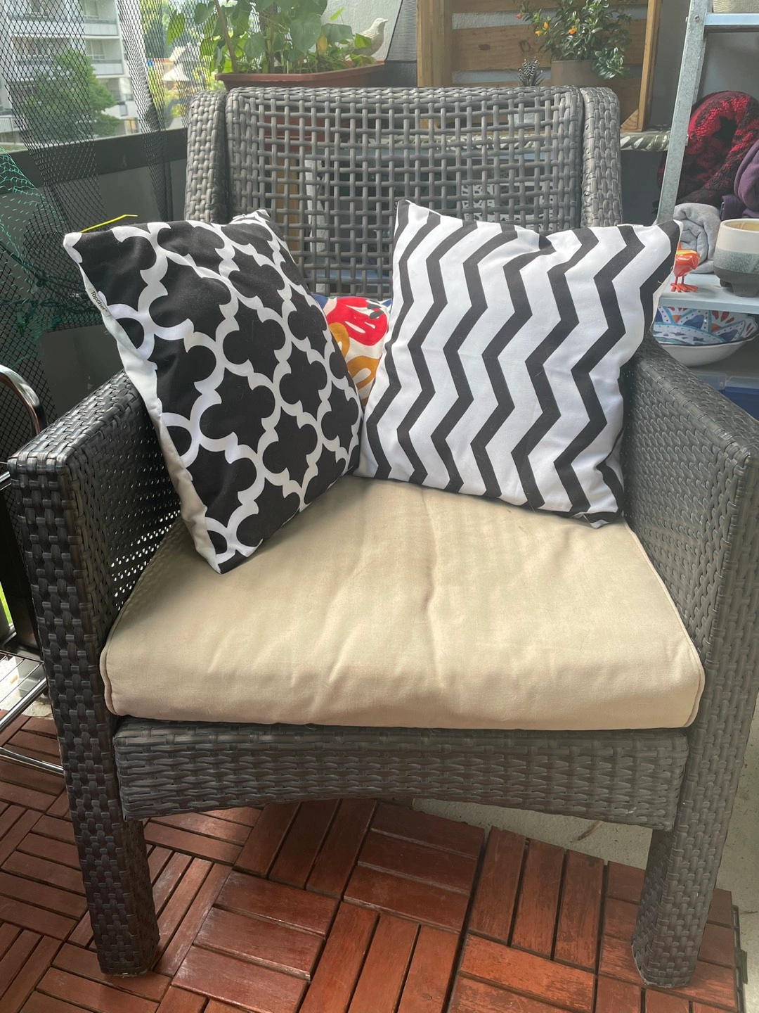 Patio furniture set too cumbersome for my patio. Karrot