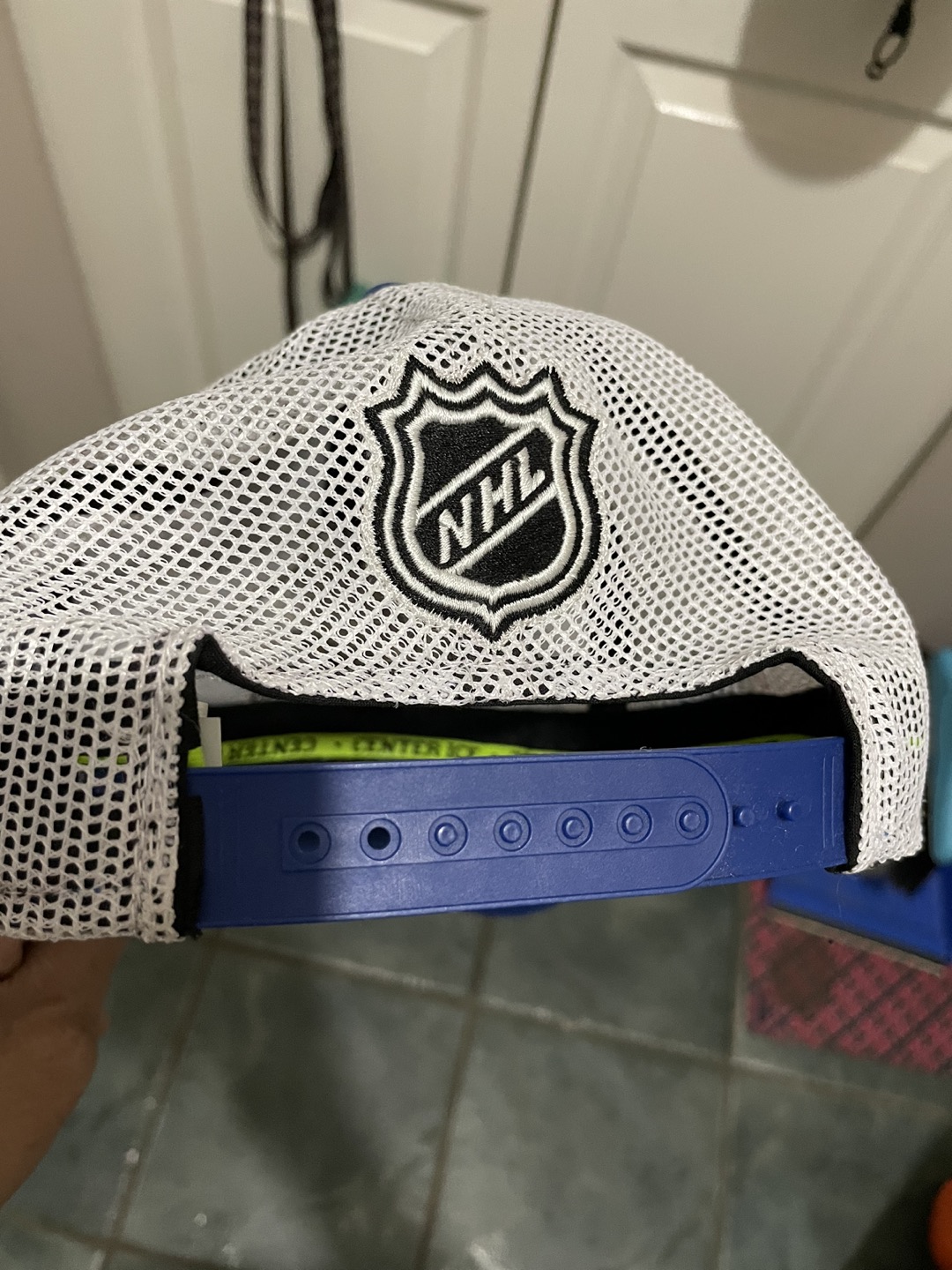 Vancouver Canucks Logo Hat 💸 image indicator(3)