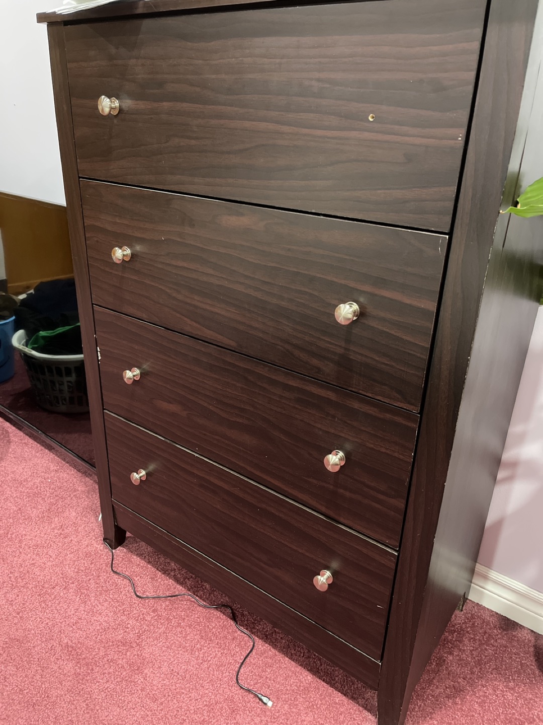 Dresser / chest