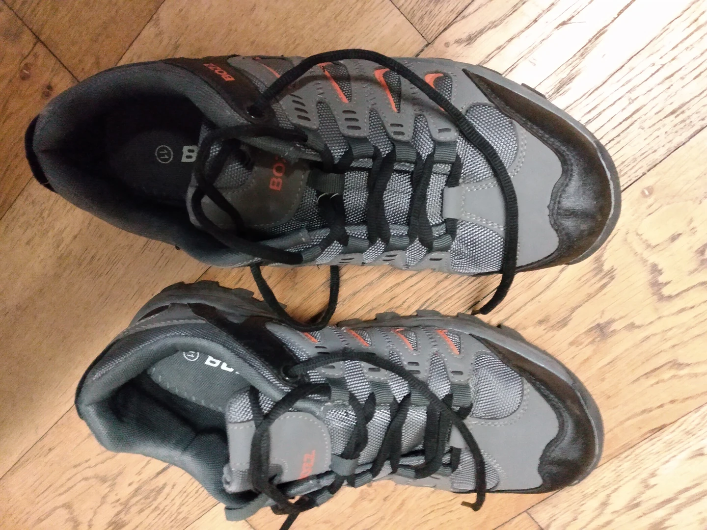 men's hiking shoes image indicator(6)