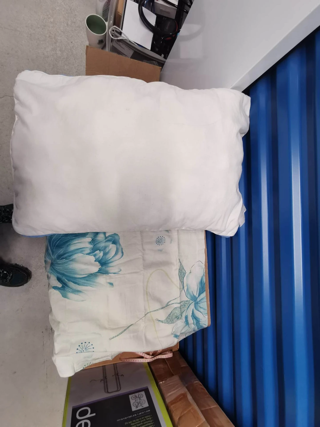 Quality Pillow and case thumbnail