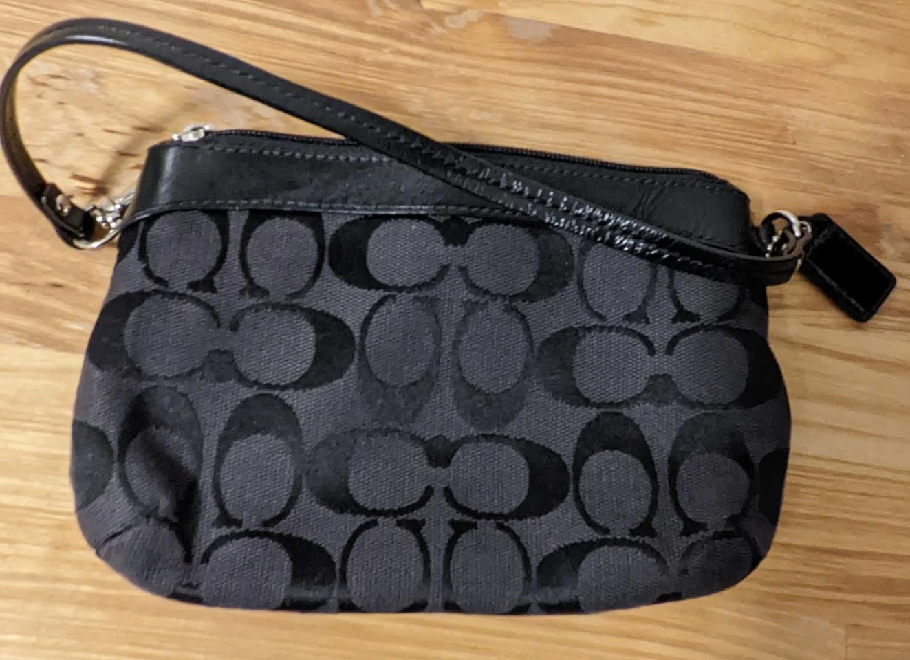 Coach black wristlet - photo 3
