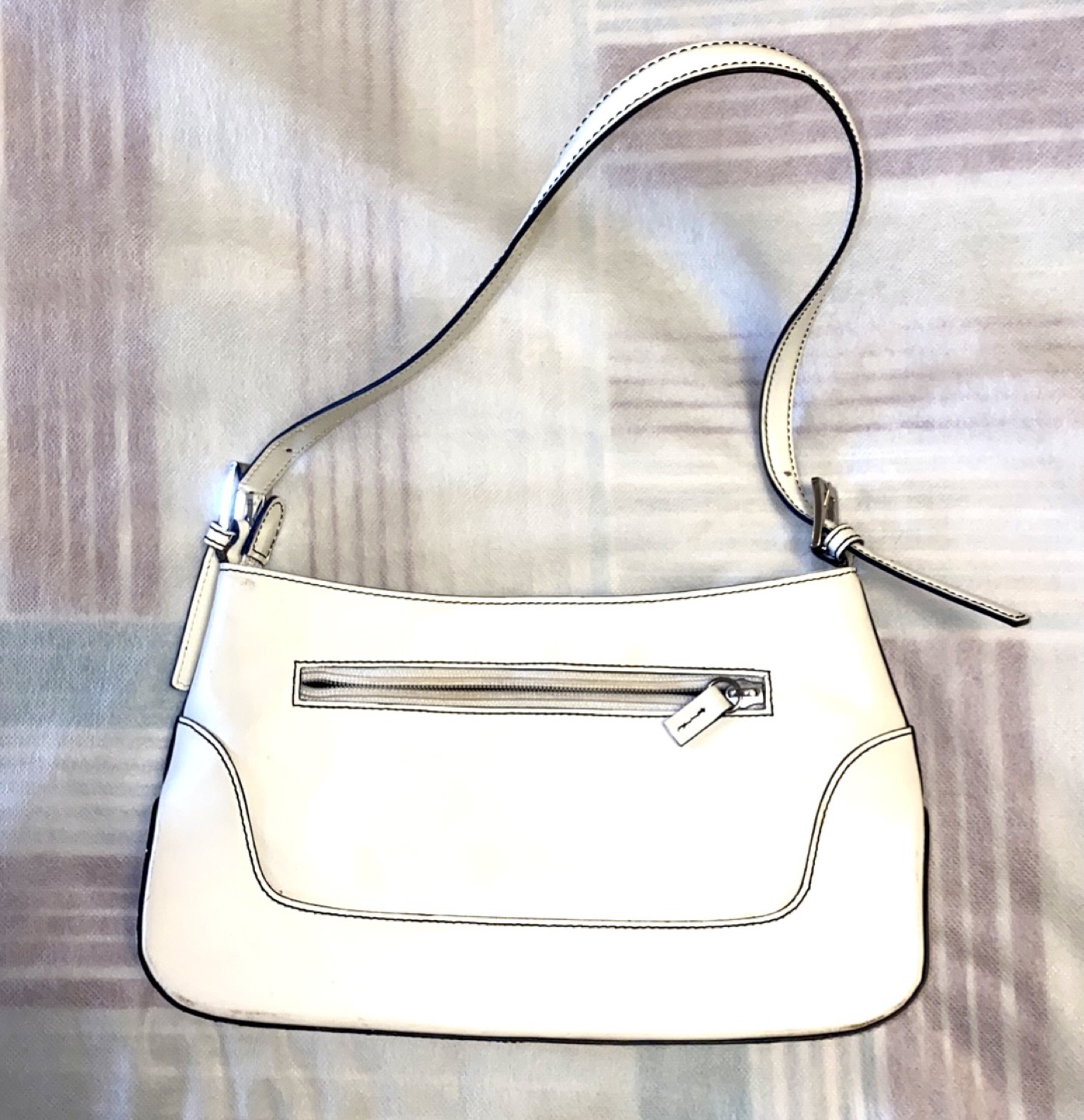 LOFT Ann Taylor Genuine leather mini hand bag thumbnail
