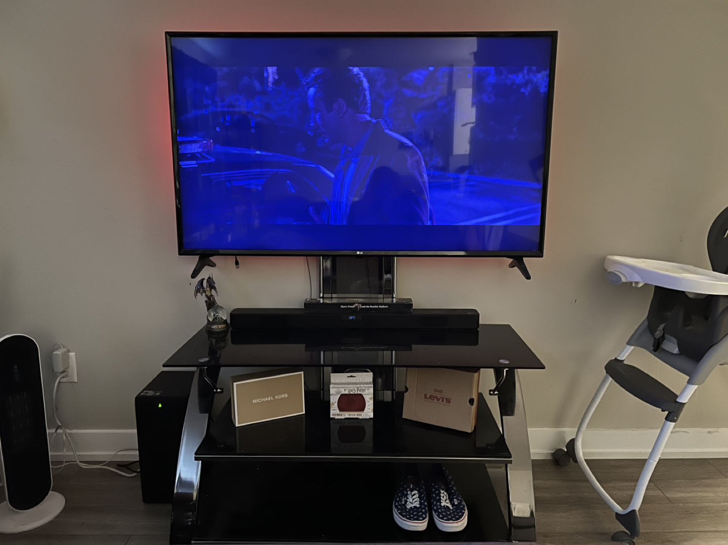3 TIER GLASS TV MOUNT STAND thumbnail