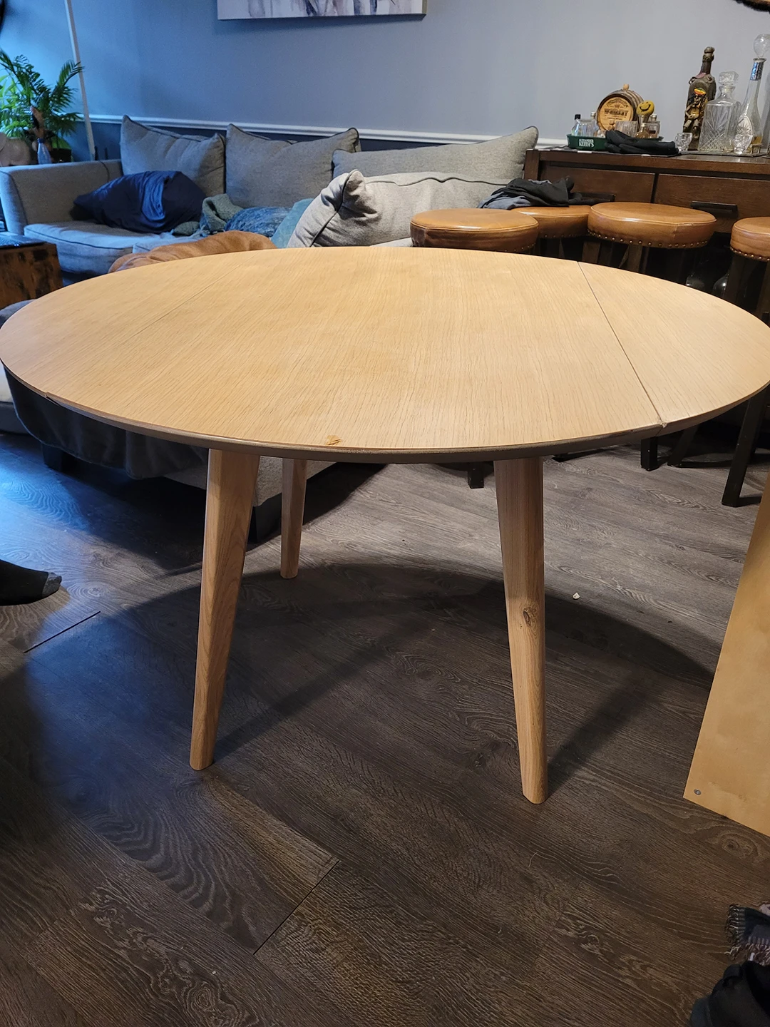 Structube round dining table thumbnail