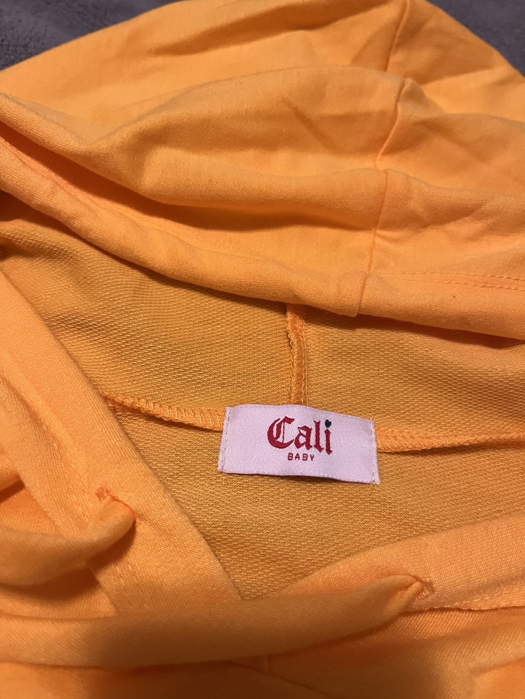 BNWT sweatshirt image indicator(4)