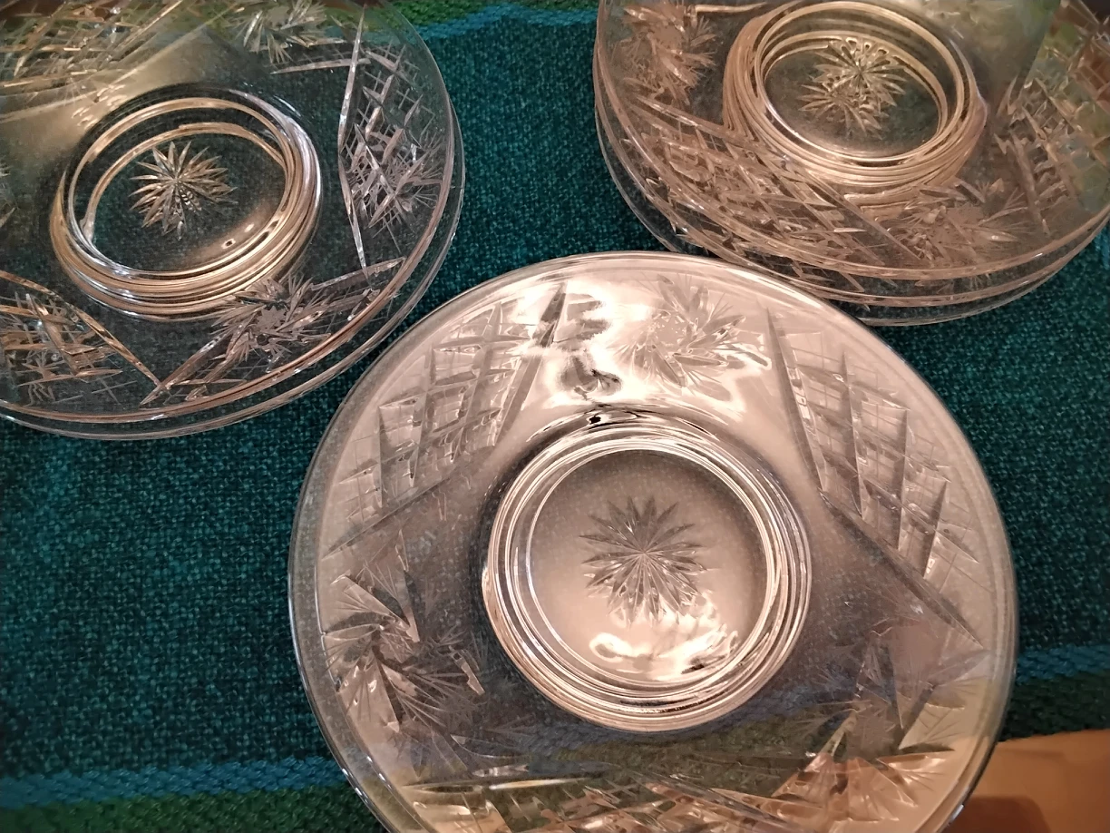 Vintage Pinwheel Crystal Ice Cream Footed Cups  and Plates image indicator(5)