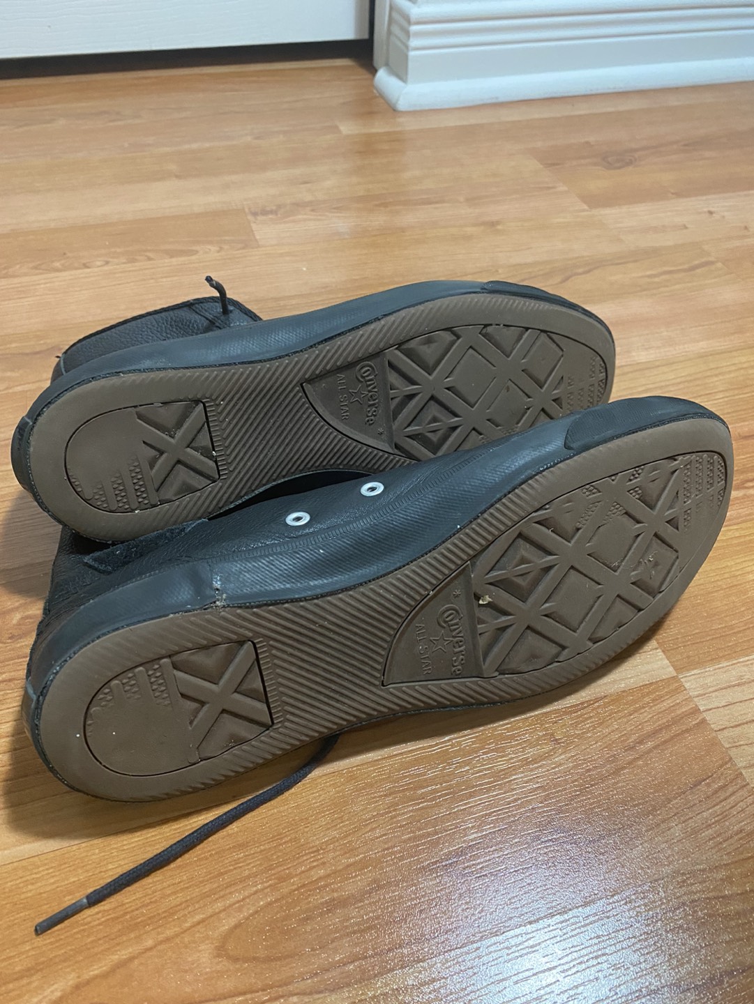 Converse All Star Black Leather High Tops Size 8.5 image indicator(7)