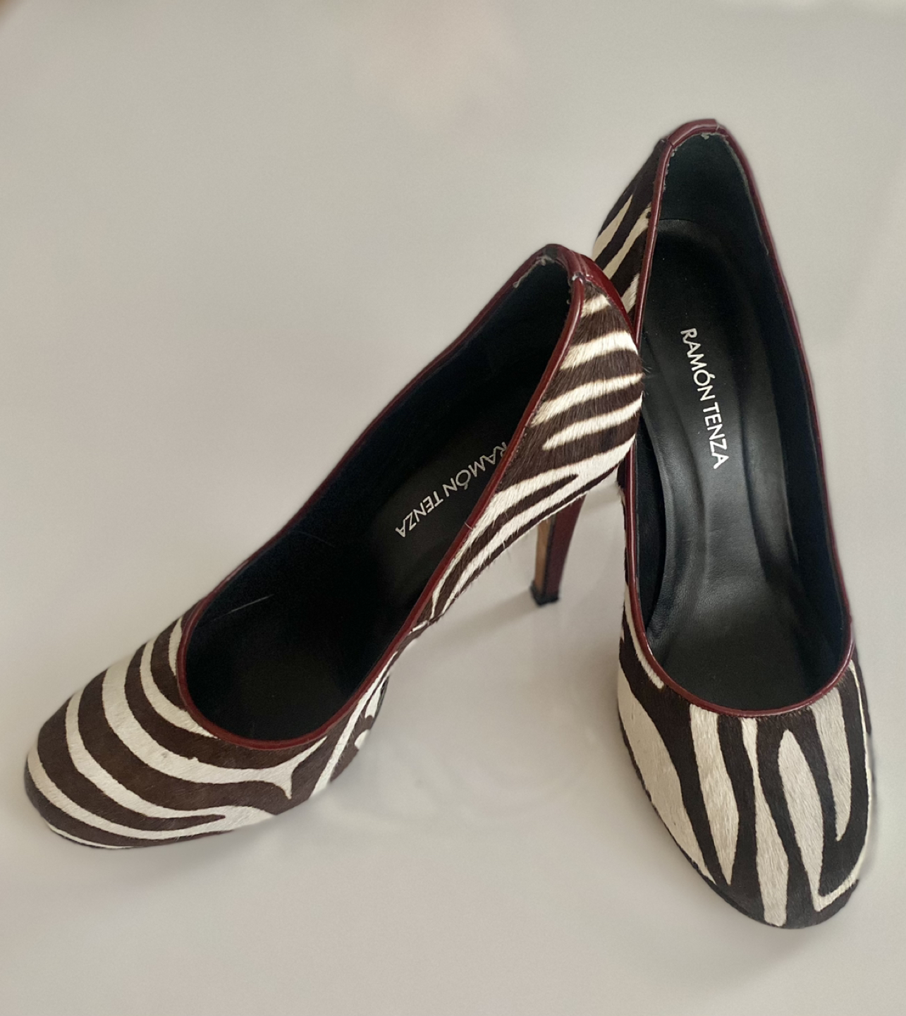 Brown/white/red zebra heels thumbnail