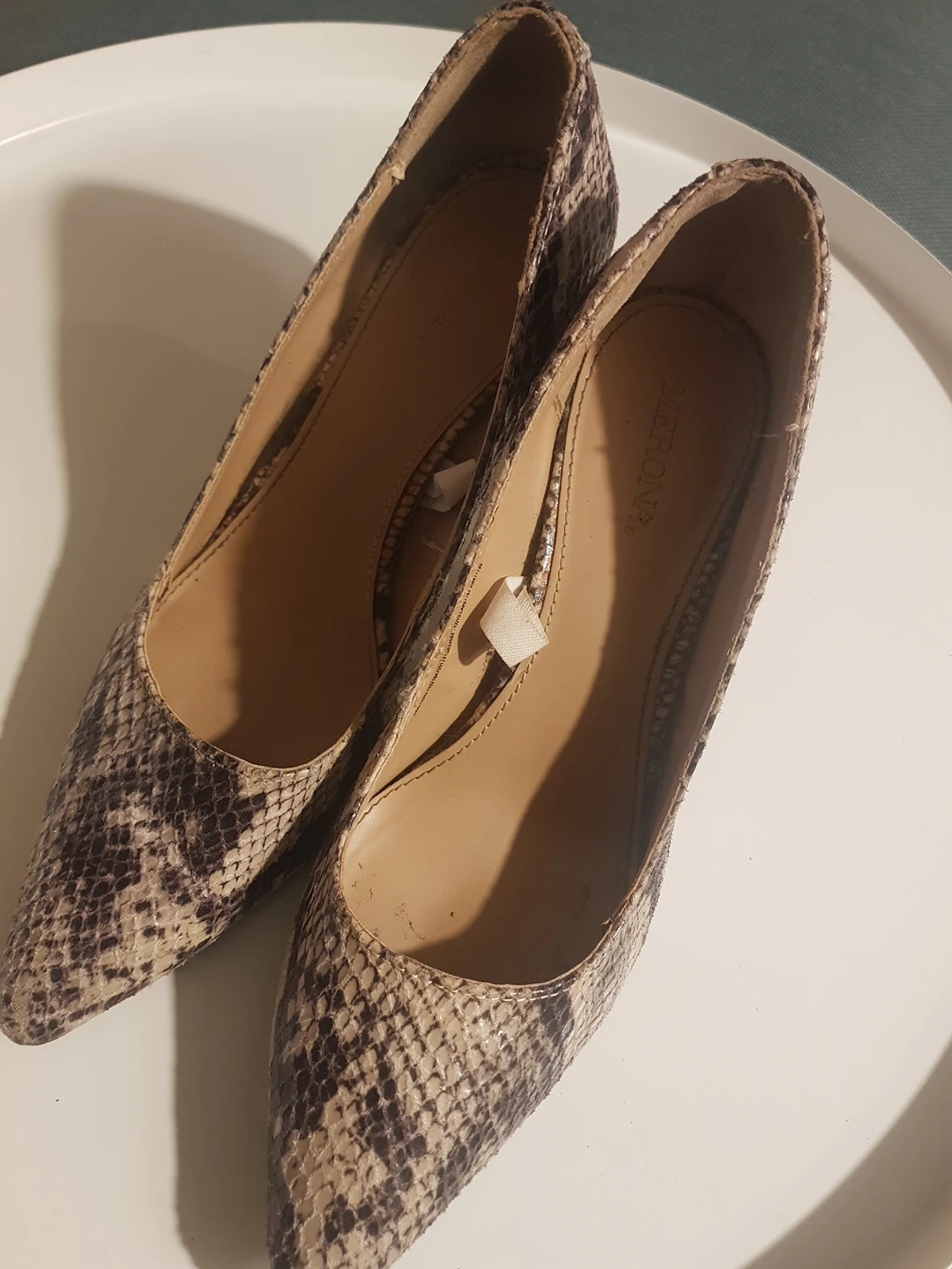 Heels (Women's 6) 🏀