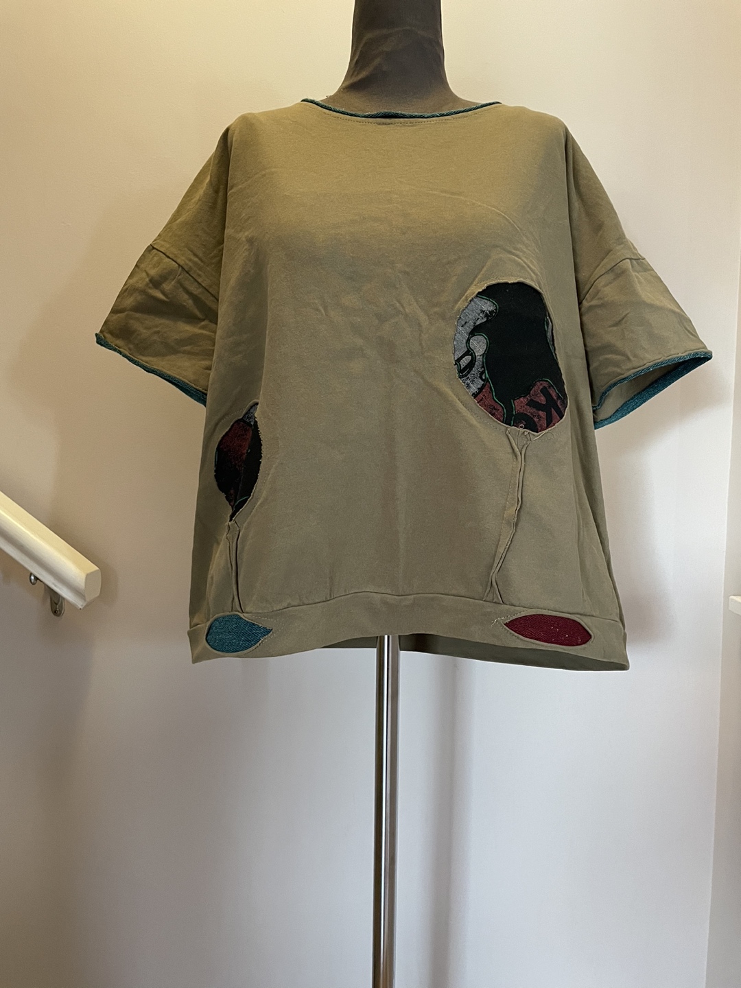 Unique tops/ $3 each, $5 for two - photo 4