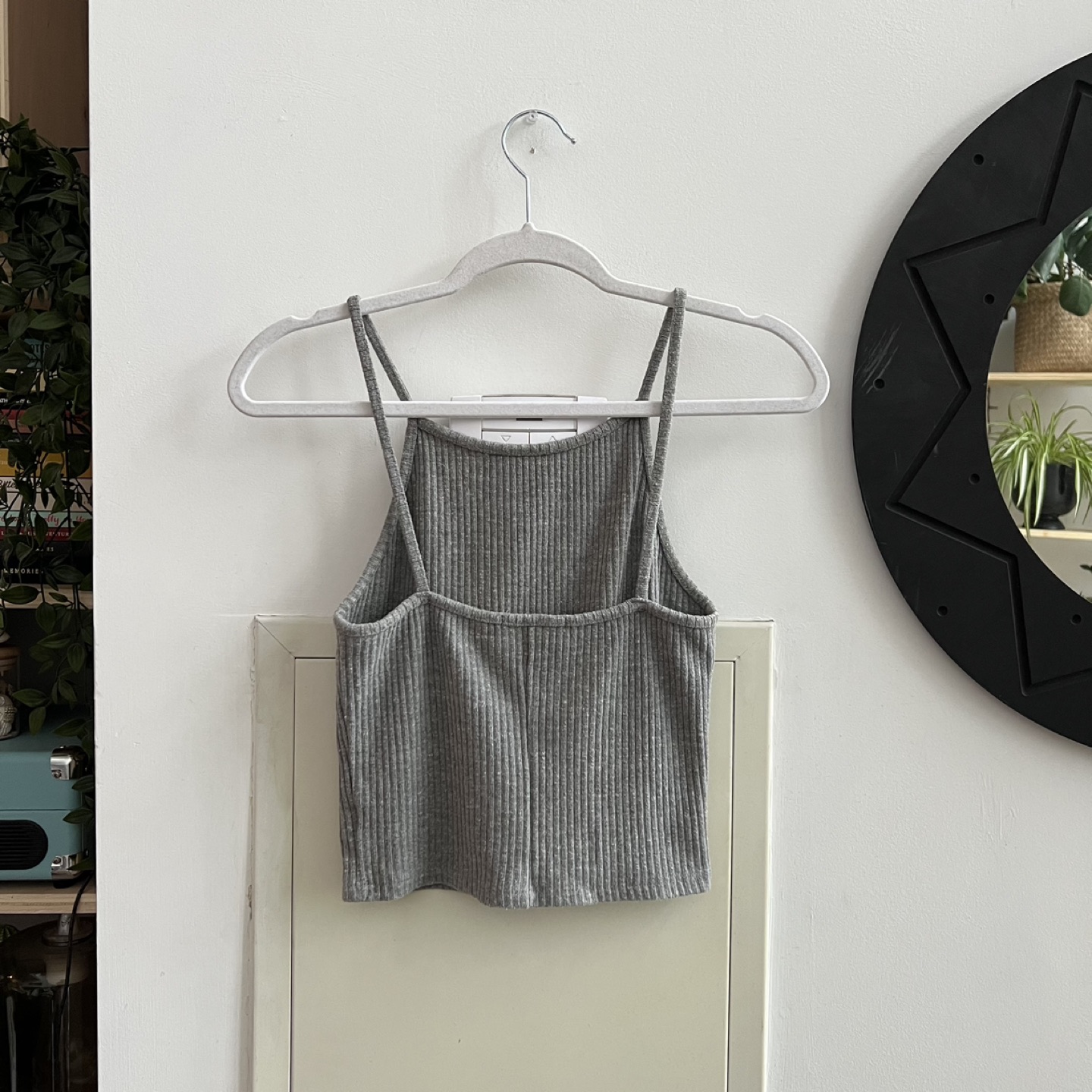 BRANDY MELVILLE TANK TOP image indicator(3)