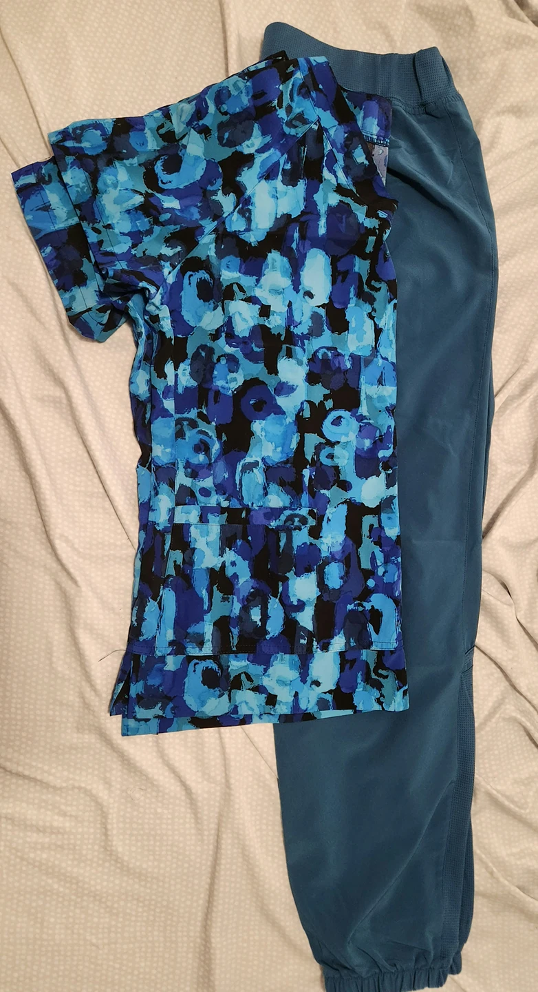 Nursing Scrub - photo 2