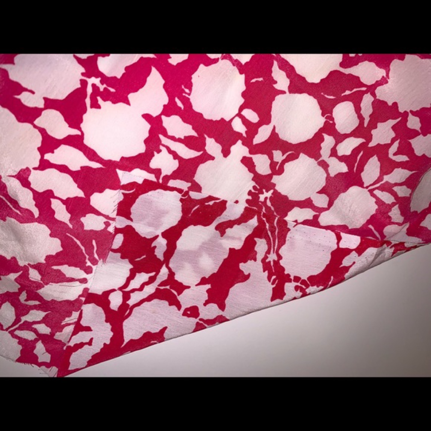 Pink Polyester Floral Fabric - photo 2