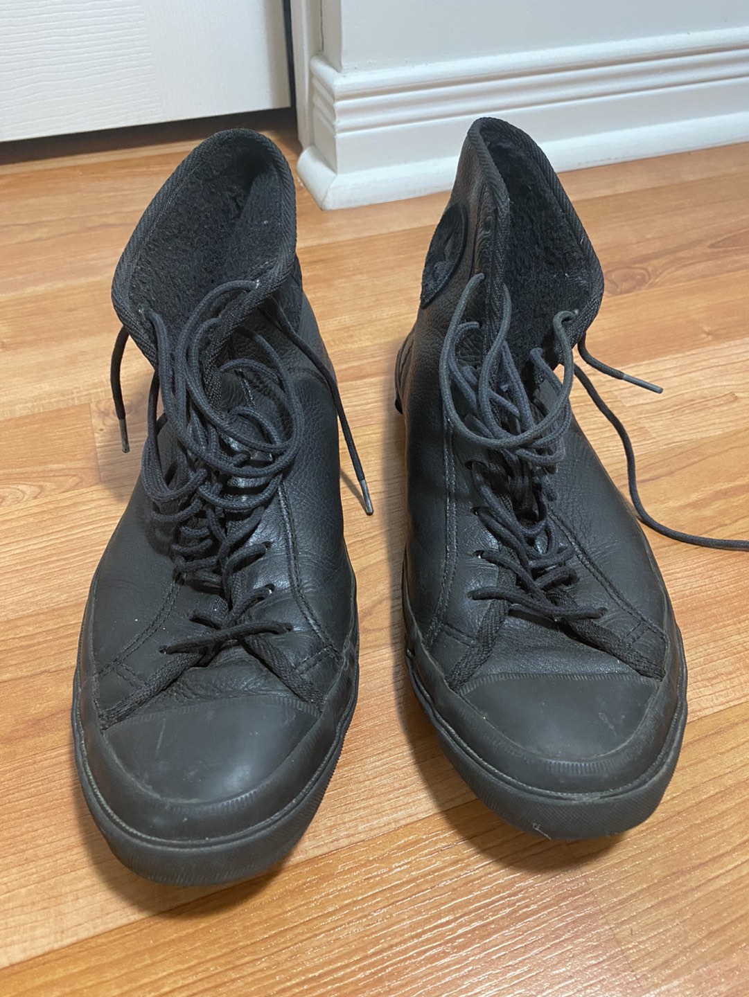 Converse All Star Black Leather High Tops Size 8.5 image indicator(2)