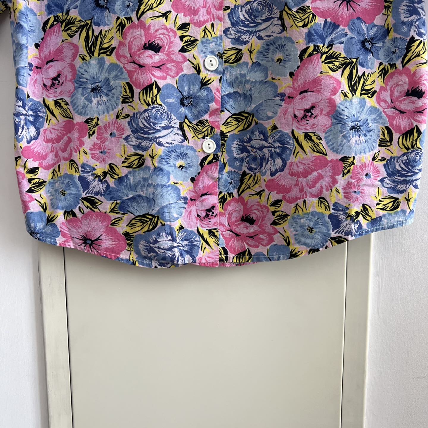 VINTAGE FLORAL RESORT TOP image indicator(5)