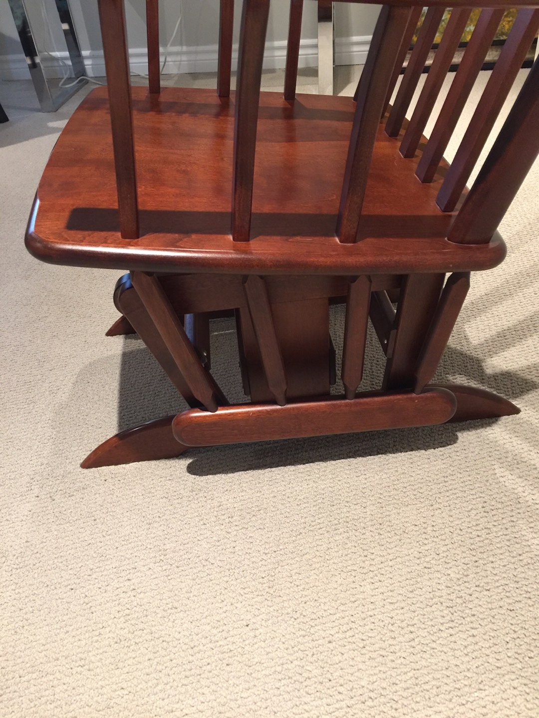 Solid wood Beautiful rocking chair - photo 2