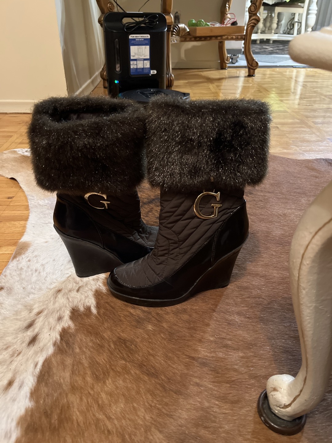 Dark brown, Guess boot with a golden G logo image indicator(2)