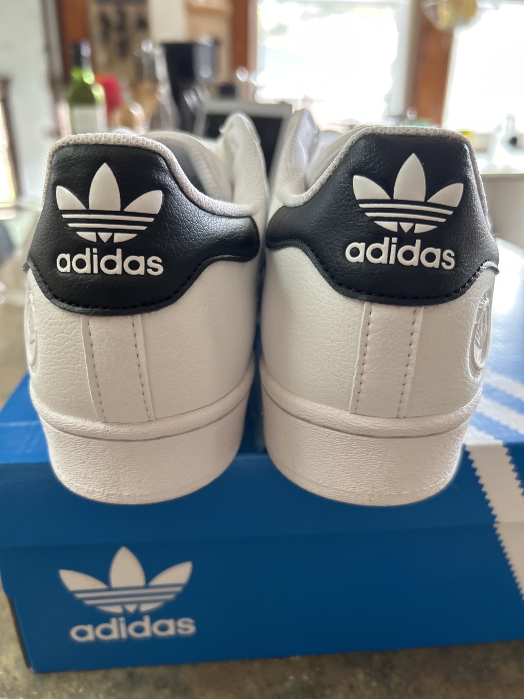 Adidas - Vegan Superstar Originals image indicator(3)