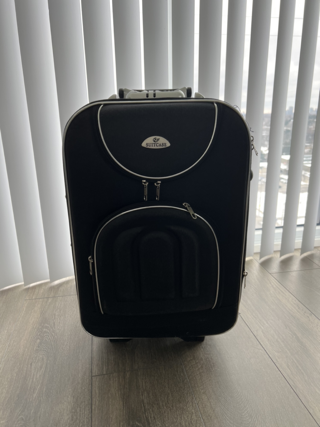 Black carry on luggage 🧳 thumbnail