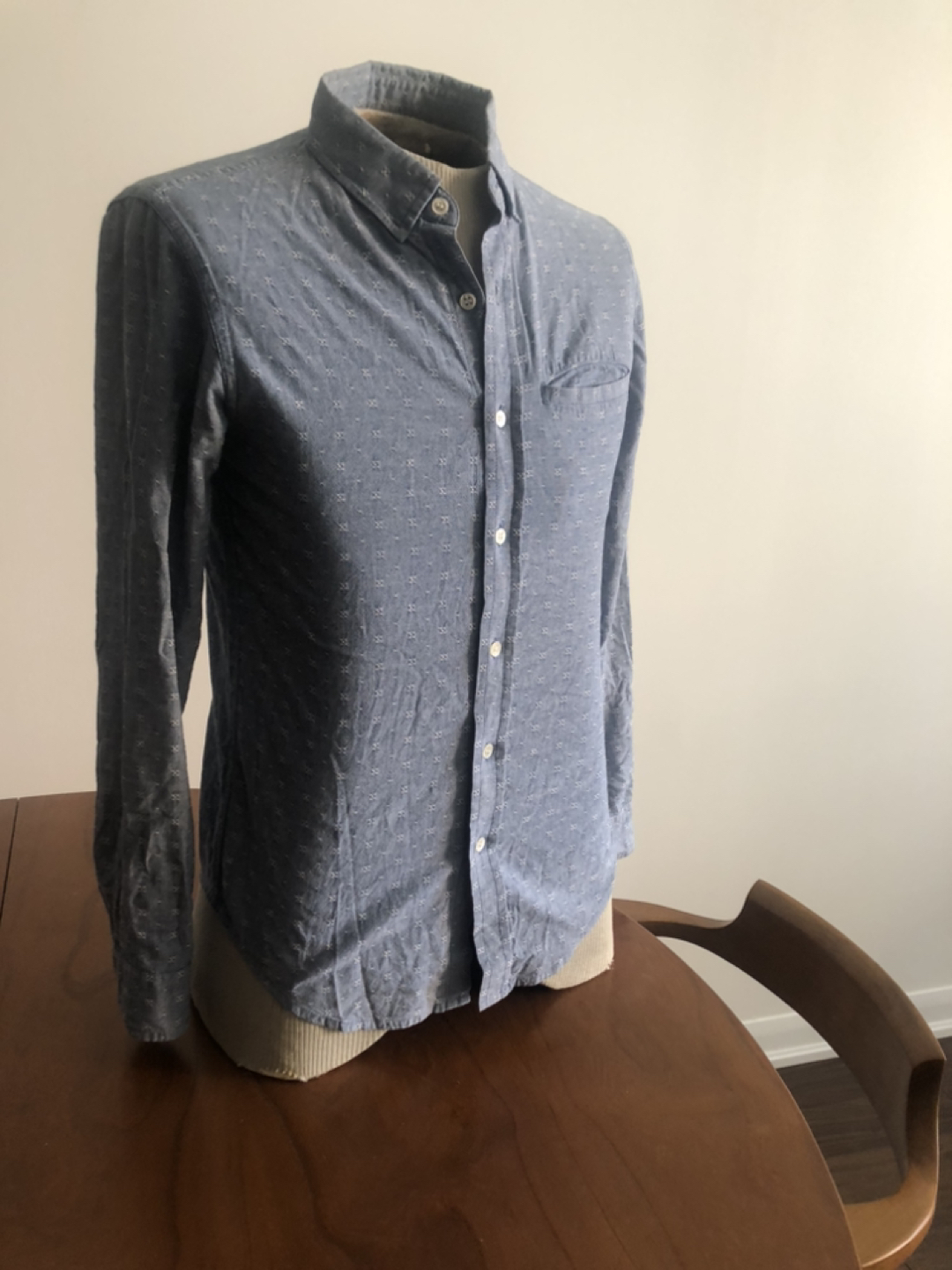 Men’s (S) Outclass Button Up Long Sleeve ($200+) image indicator(3)