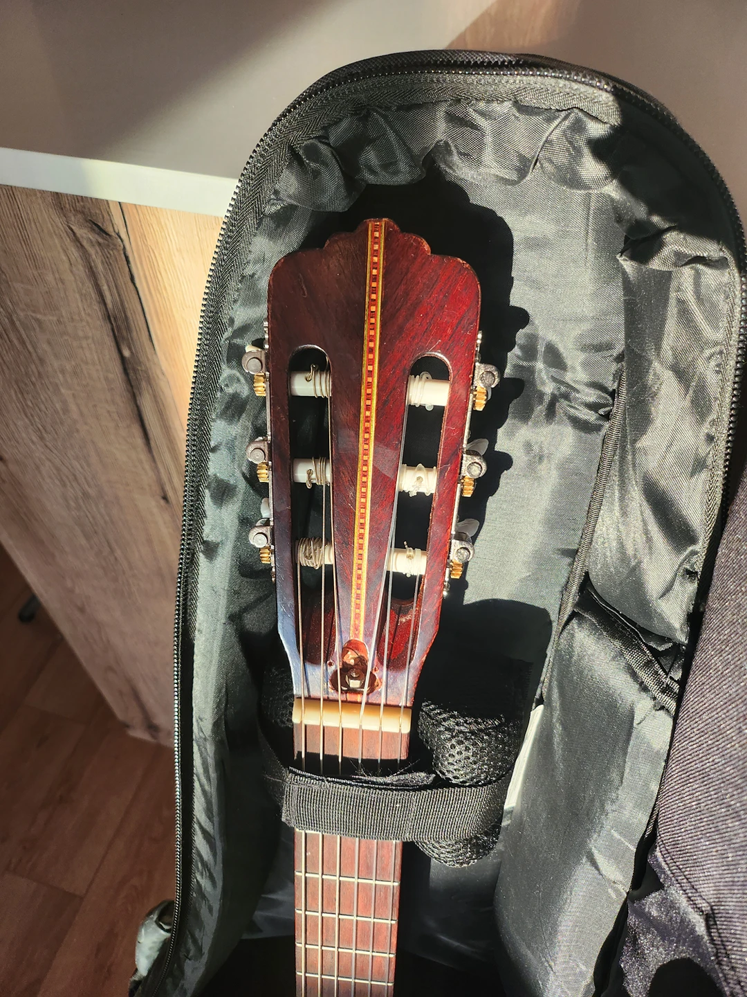 Vintage Handmade Spanish 1960's Classical Guitar - photo 5