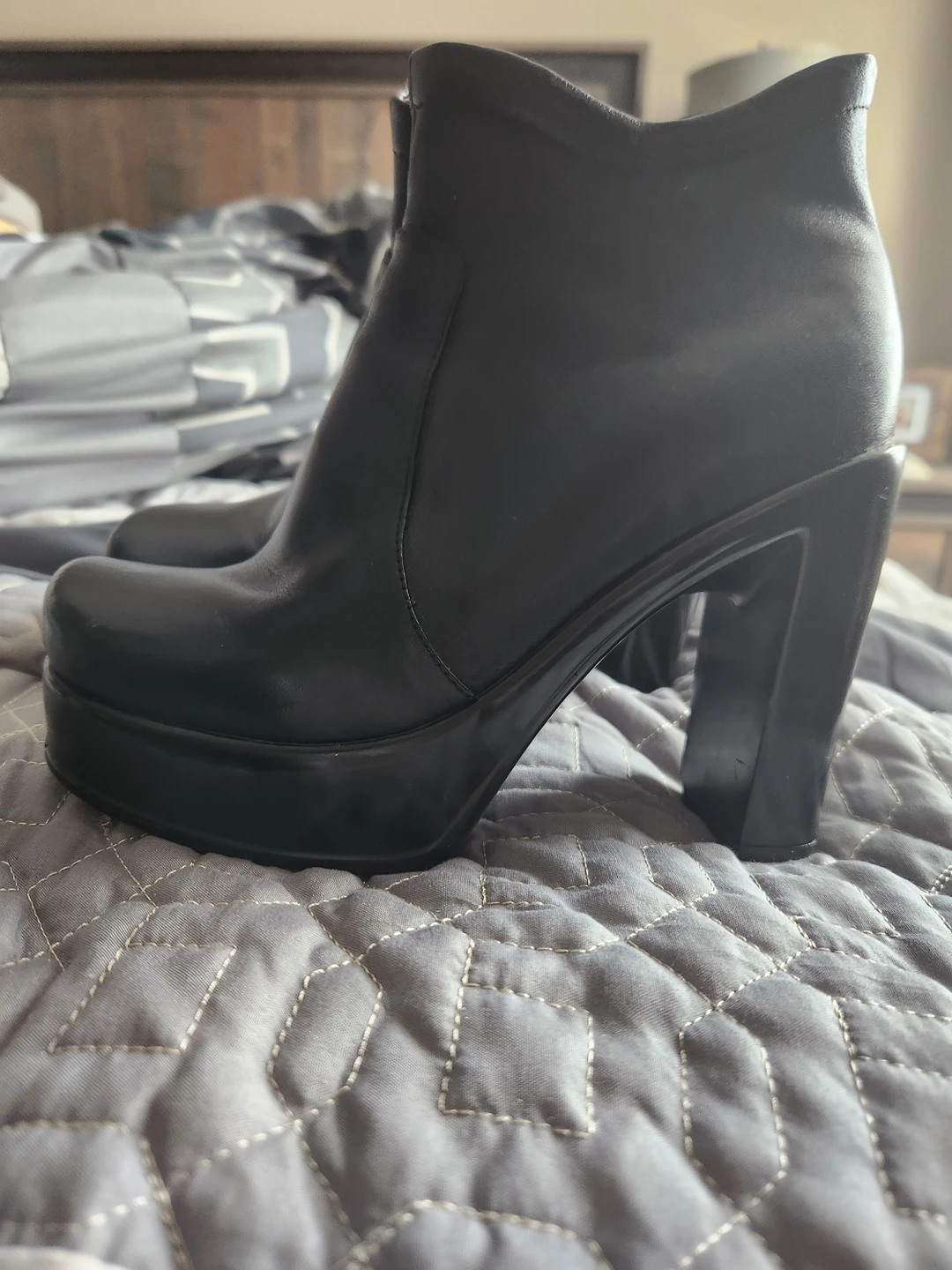 🏀used once platform booties🏀 thumbnail