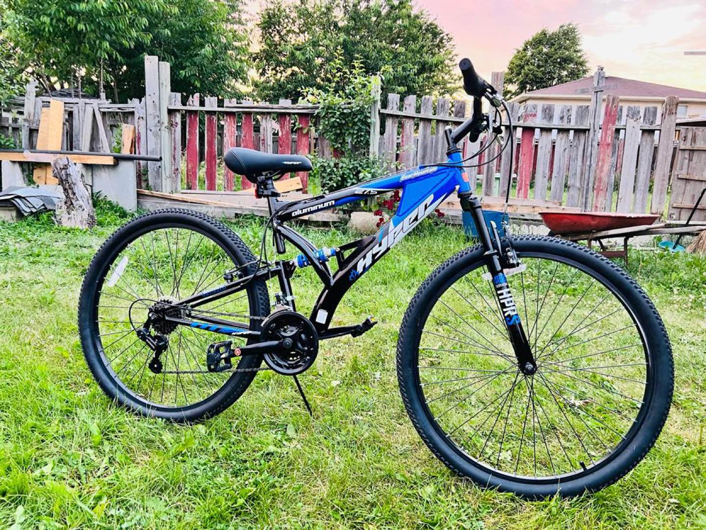 Brand New Assembled 27.5" Hyper Bear Mountain Bike, Aluminum - photo 3