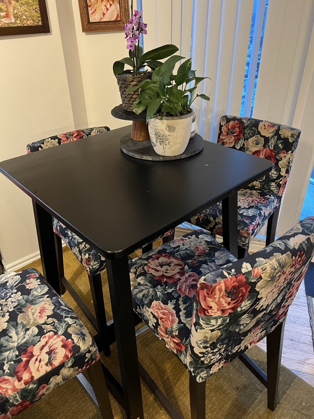 Bar Table with 4 Bar stools - photo 4