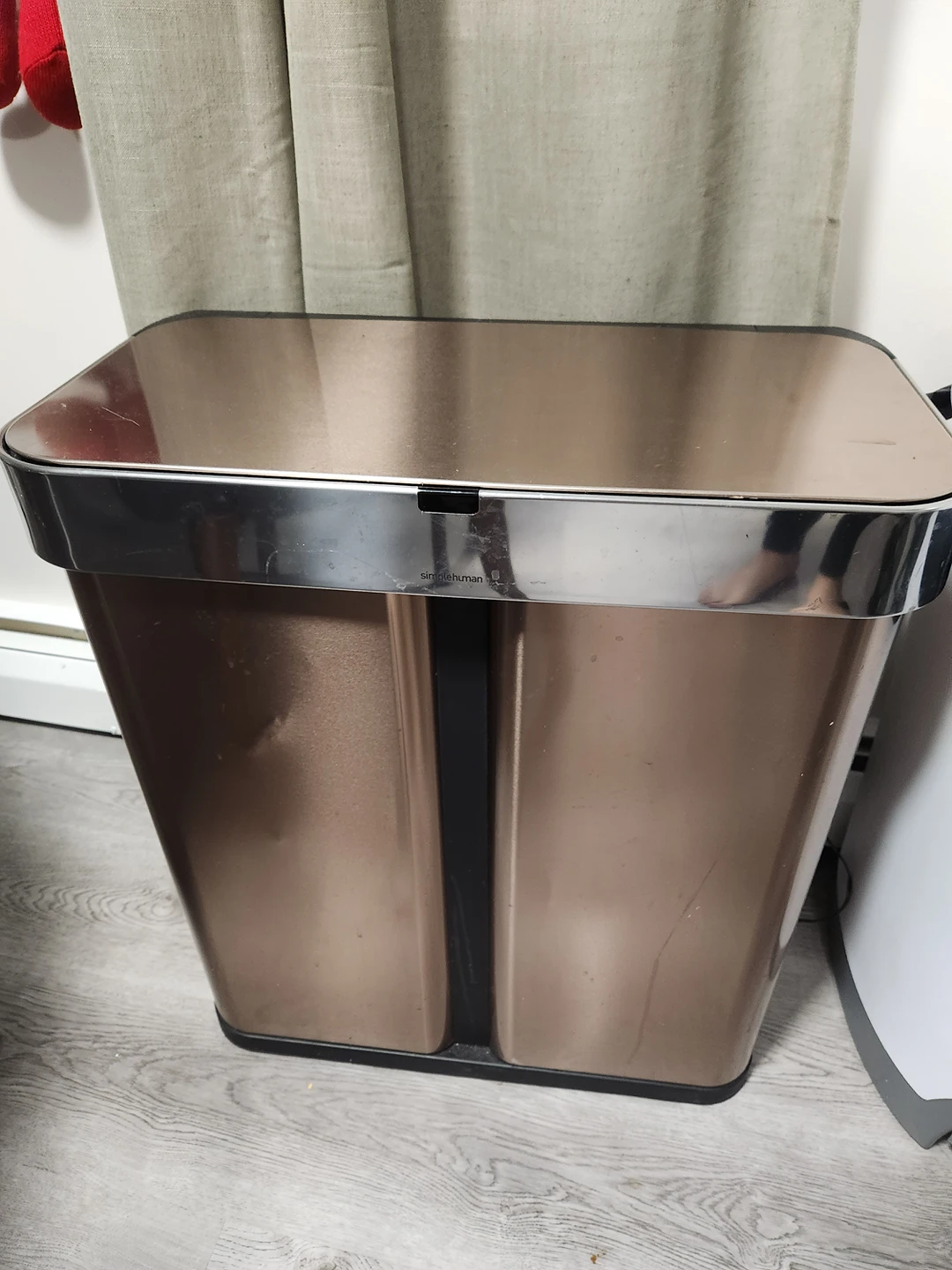 Simple Human Trash Can