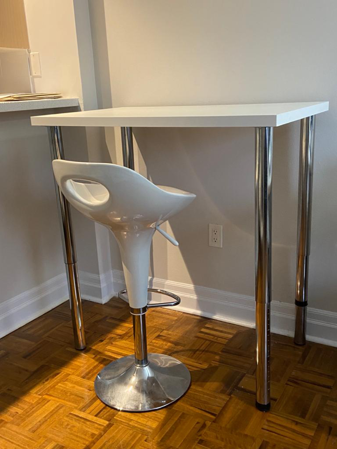 MOVING OUT SALE!! White Bar stool with Chair
