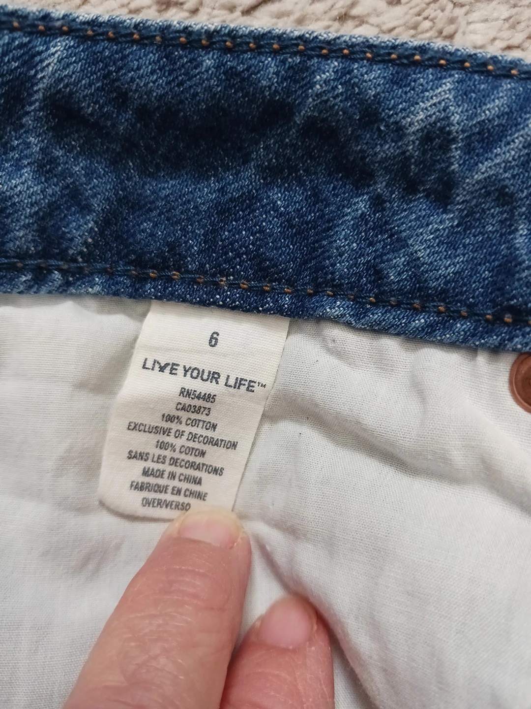 🏀American Eagle Outfitters Ripped Denim short image indicator(4)